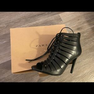 Zarz heels